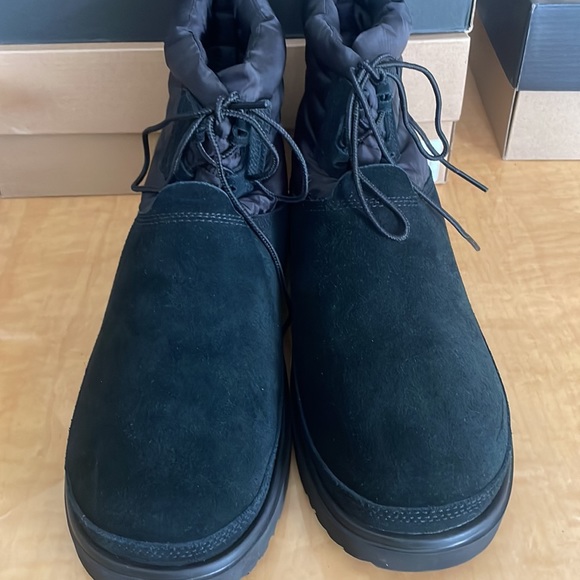 Ugg Men’s Classic Mini Lace Up Weather Suede Boot. - Picture 5 of 7